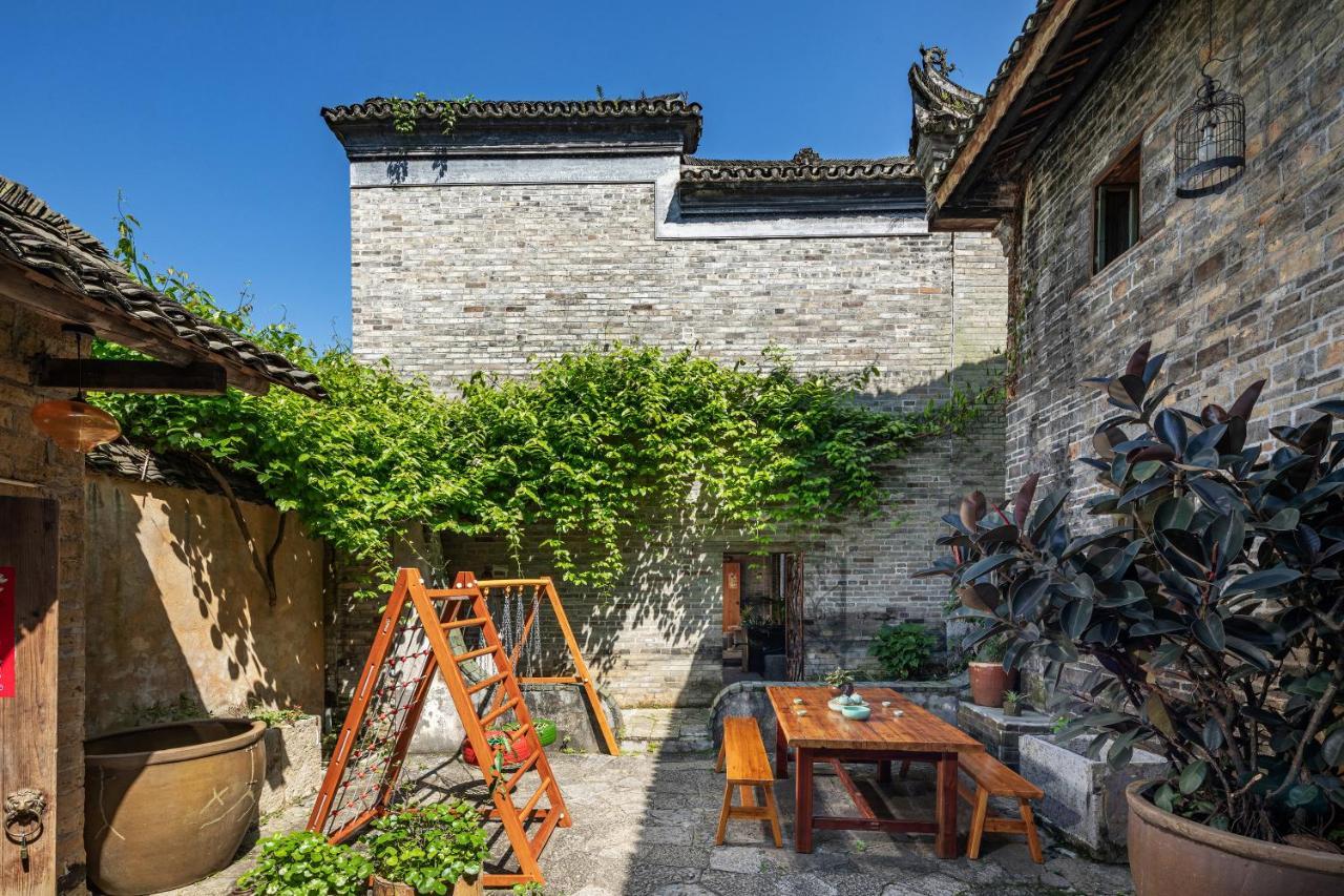 Гостевой дом Yangshuo Secret Garden Экстерьер фото